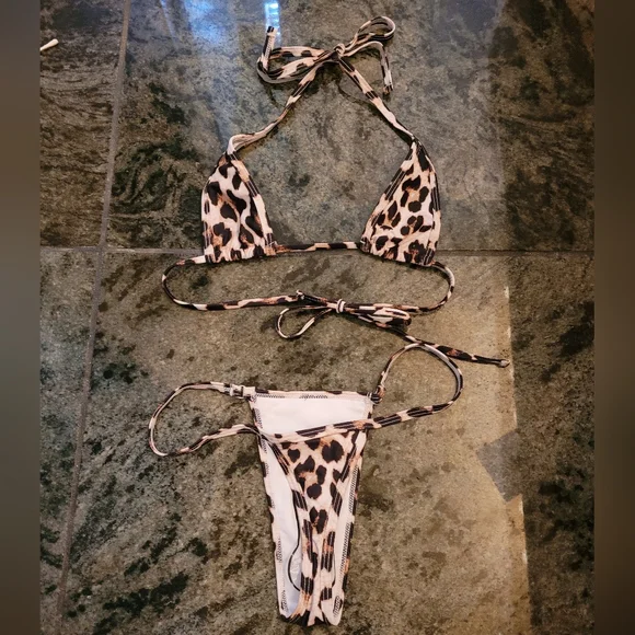 Cheeta print 2 piece thong bikini - Picture 2 of 3